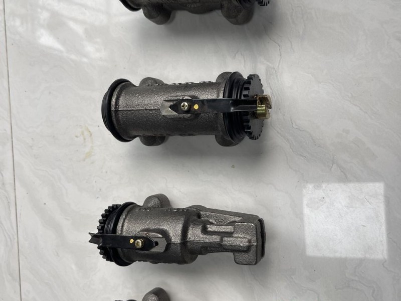 Heo thắng dưới Hyundai HD72 HD99 110S HD700 HD800 chính hãng