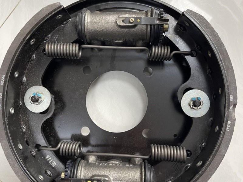 Mâm thắng Hyundai HD72 HD65 Mighty 110S HD700 HD800 HD99 chính hãng