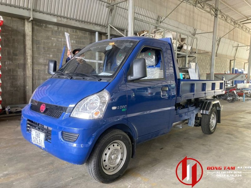 Wuling N300P xe ben 1 khối lưu thông thành phố