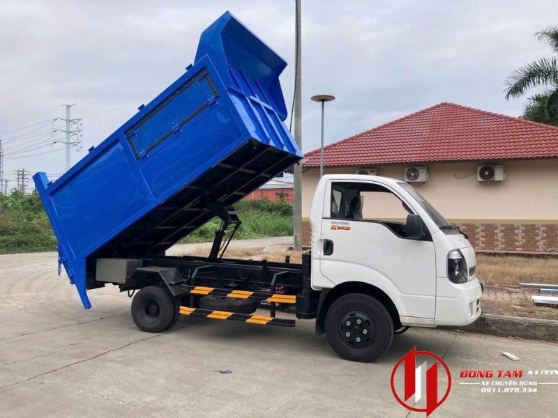 KIA K250 chở rác 7 khối bàn nâng thùng ben