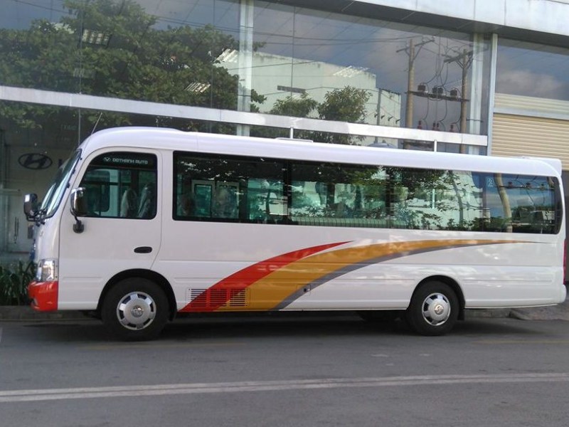 xe chở khách 29 chổ Hyundai County XL